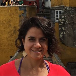 Meet your Posher, Desi